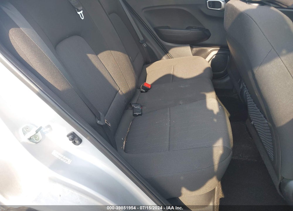 2022 HYUNDAI VENUE SE VIN: KMHRB8A34NU163500