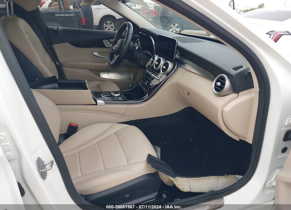 2021 MERCEDES-BENZ C 300 SEDAN VIN: W1KWF8DB5MR650002