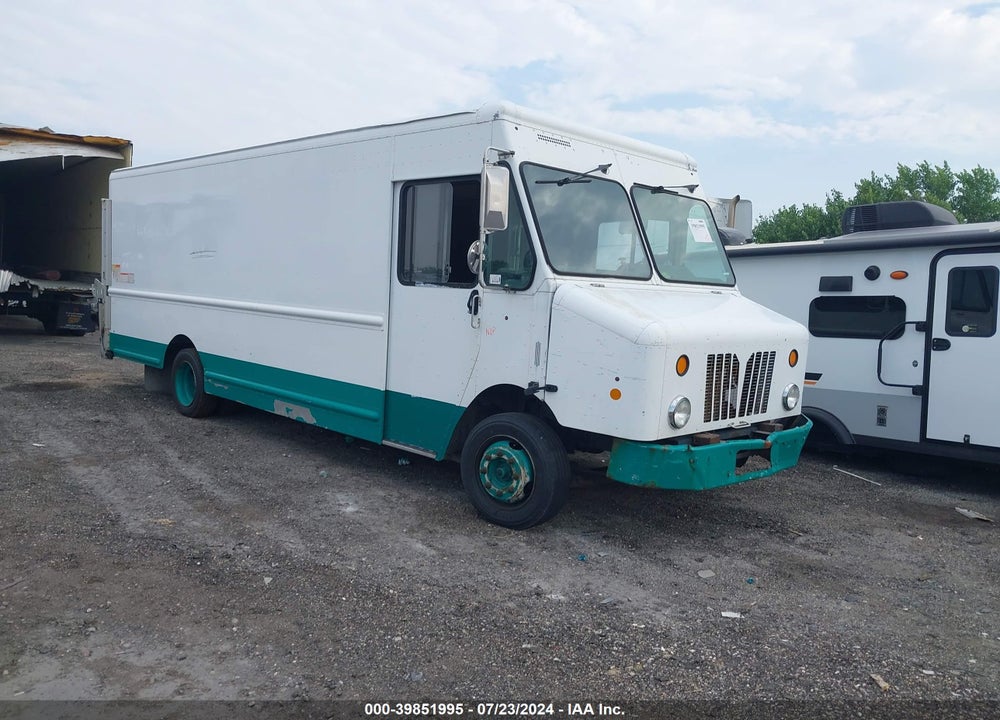 2011 WORKHORSE CUSTOM CHASSIS COMMERCIAL CHASSIS W62 VIN: 5B4LFG2E0B3443477
