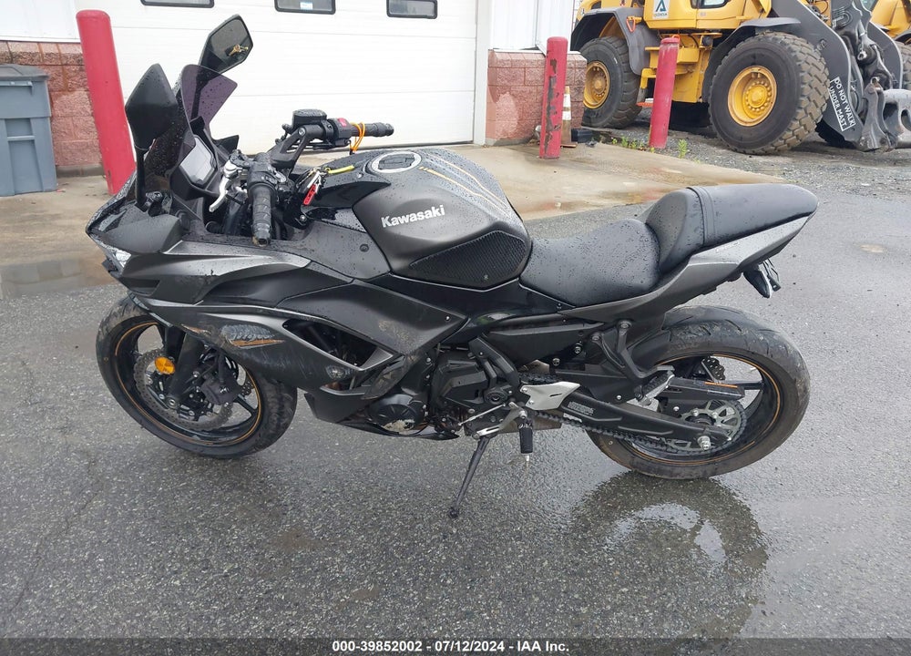 2023 KAWASAKI EX650 R VIN: ML5EXER14PDA81739