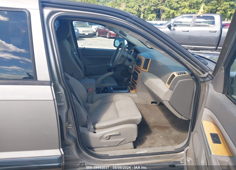2005 JEEP GRAND CHEROKEE LAREDO VIN: 1J4GR48K95C663780
