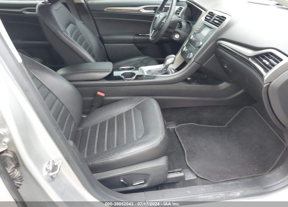 2013 FORD FUSION SE VIN: 3FA6P0HRXDR208648