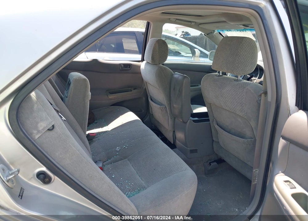 2004 TOYOTA CAMRY LE V6 VIN: 4T1BF32K44U581875