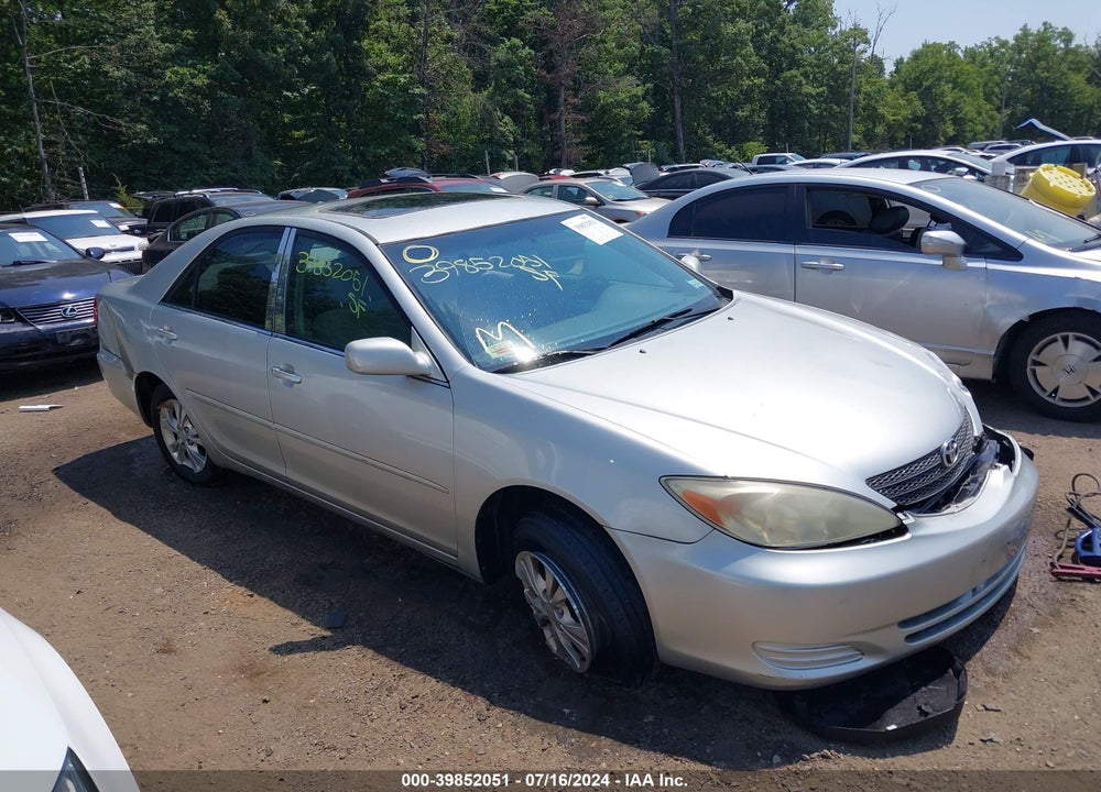 2004 TOYOTA CAMRY LE V6 VIN: 4T1BF32K44U581875