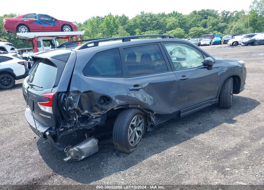 2024 SUBARU FORESTER PREMIUM VIN: JF2SKADC9RH439050