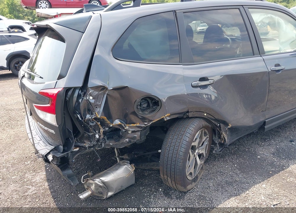 2024 SUBARU FORESTER PREMIUM VIN: JF2SKADC9RH439050