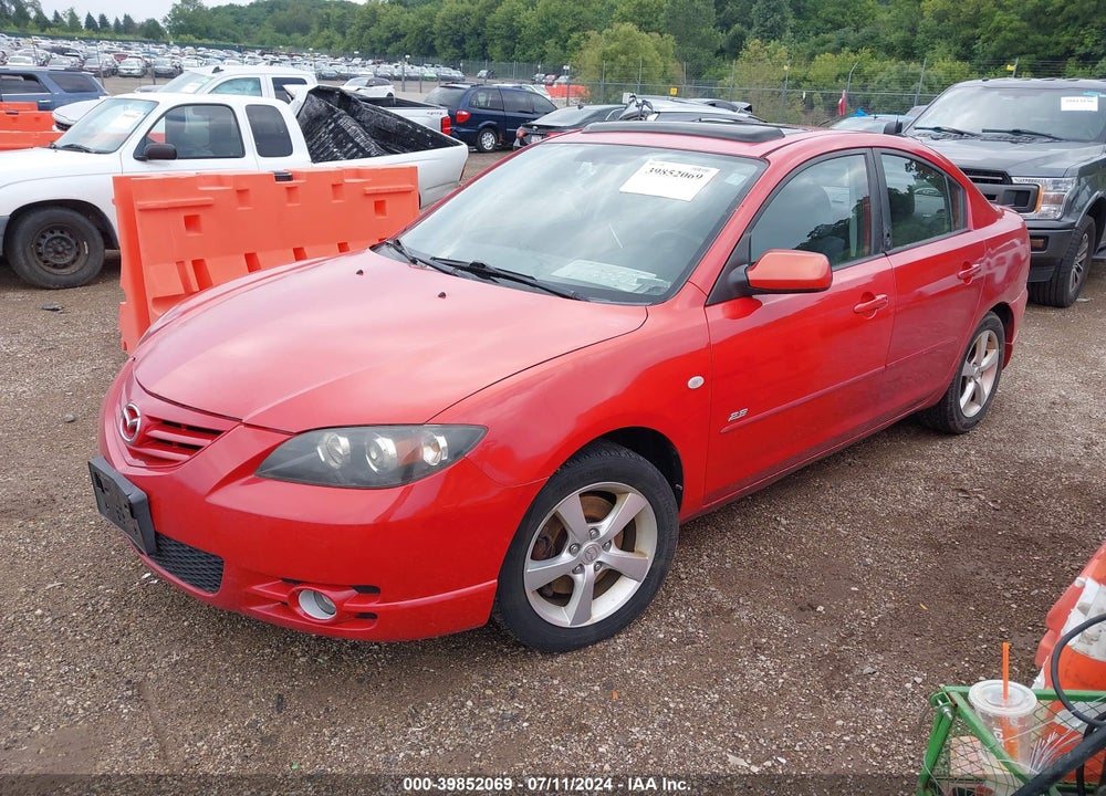 2005 MAZDA 3 S VIN: JM1BK323751256424