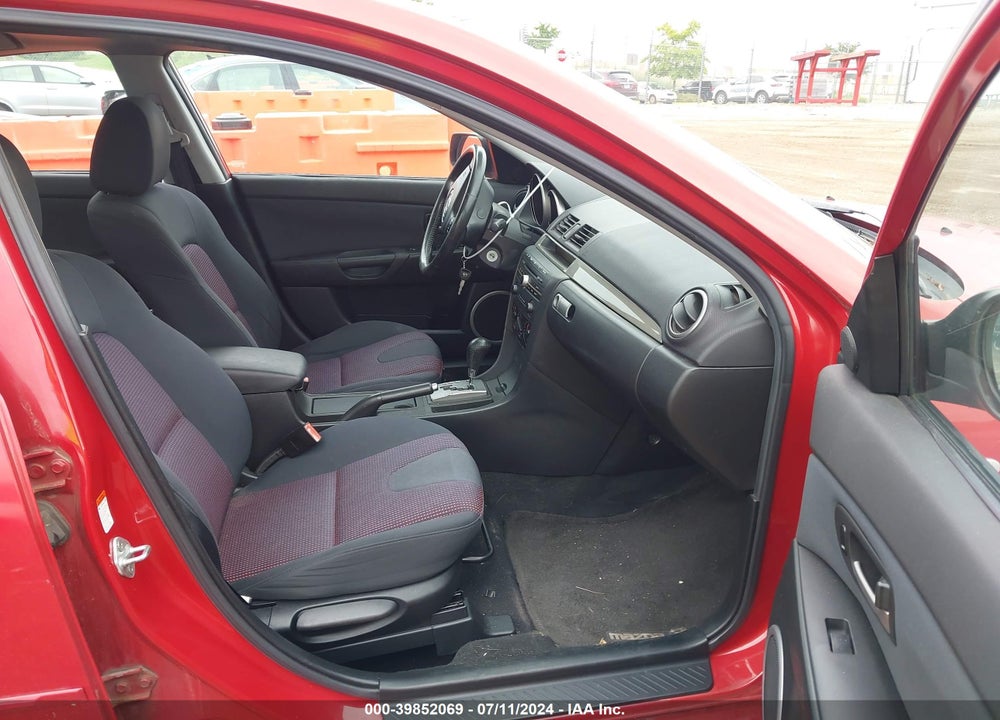 2005 MAZDA 3 S VIN: JM1BK323751256424