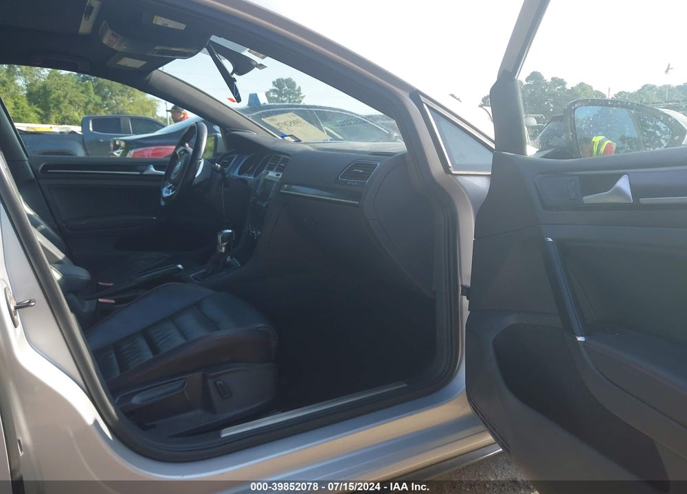 2015 VOLKSWAGEN GOLF GTI 2.0T SE 4-DOOR VIN: 3VW4T7AU7FM003922
