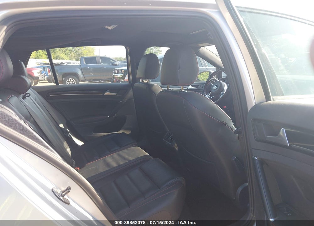 2015 VOLKSWAGEN GOLF GTI 2.0T SE 4-DOOR VIN: 3VW4T7AU7FM003922