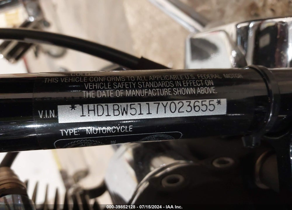 2007 HARLEY-DAVIDSON FLSTC VIN: 1HD1BW5117Y023655