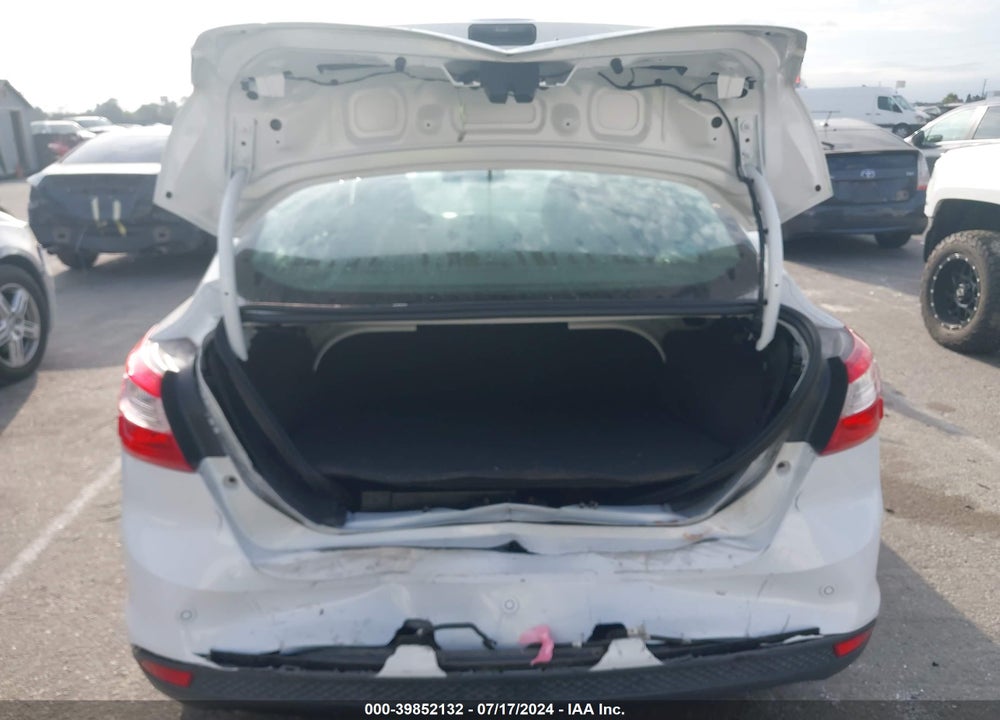 2014 FORD FOCUS SE VIN: 1FADP3F27EL198305