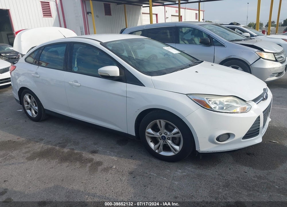 2014 FORD FOCUS SE VIN: 1FADP3F27EL198305