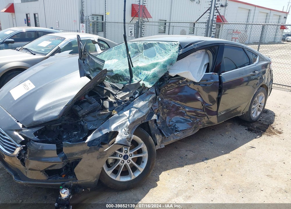 2019 FORD FUSION SE VIN: 3FA6P0HD6KR173205