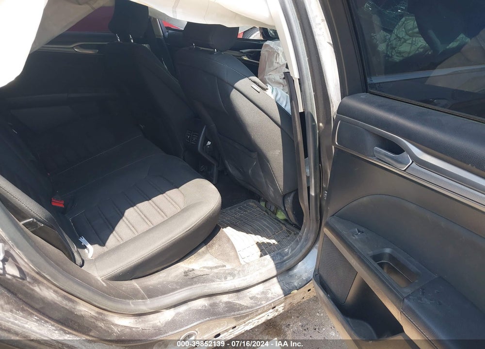 2019 FORD FUSION SE VIN: 3FA6P0HD6KR173205
