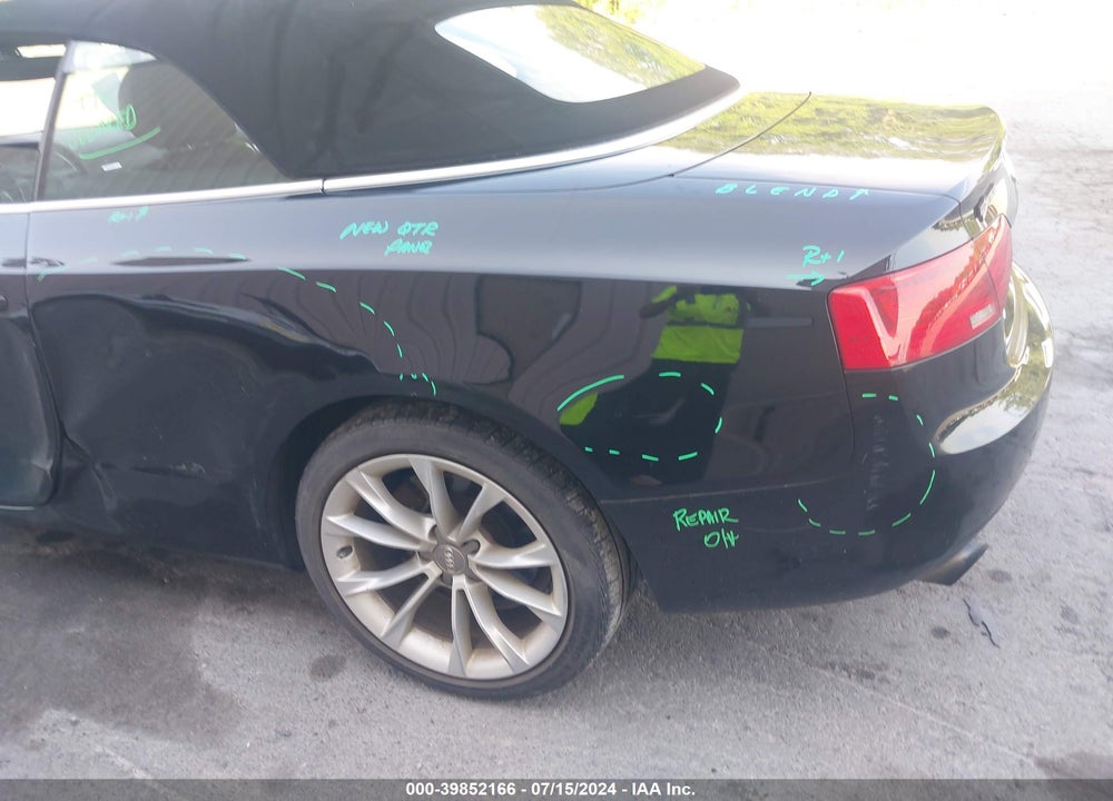 2013 AUDI A5 2.0T PREMIUM VIN: WAUCFAFH8DN000817
