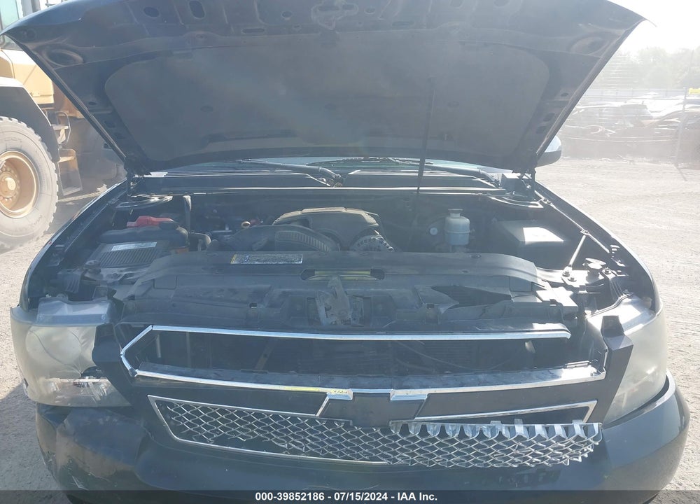 2008 CHEVROLET SUBURBAN 1500 LTZ VIN: 3GNFK16338G284542