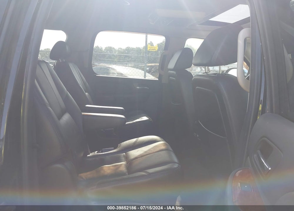 2008 CHEVROLET SUBURBAN 1500 LTZ VIN: 3GNFK16338G284542
