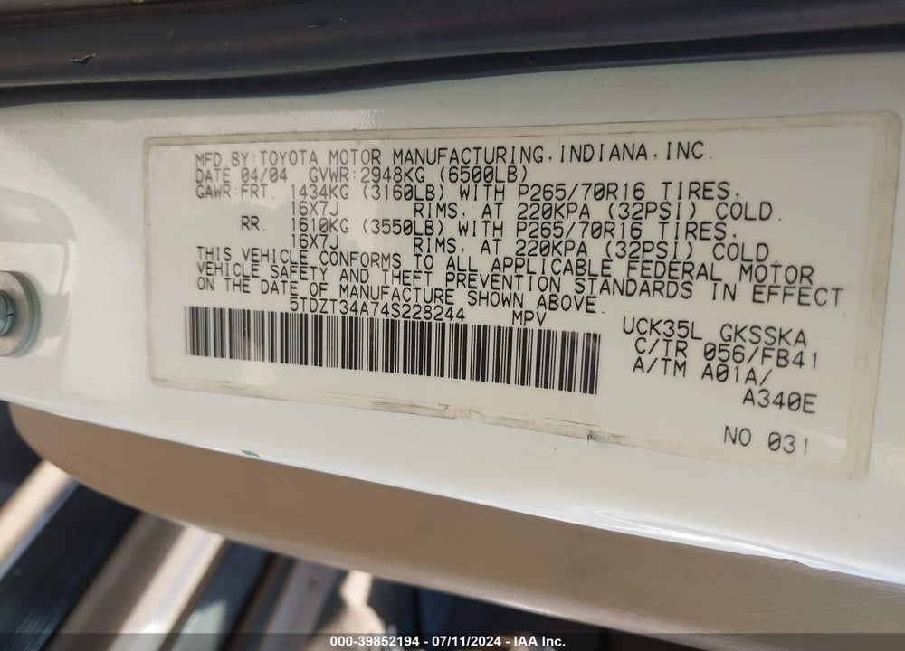 2004 TOYOTA SEQUOIA SR5 V8 VIN: 5TDZT34A74S228244