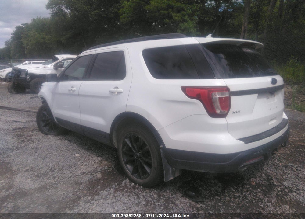2018 FORD EXPLORER XLT VIN: 1FM5K8D86JGA75658