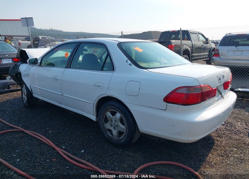 1999 HONDA ACCORD EX V6 VIN: 1HGCG1658XA007561