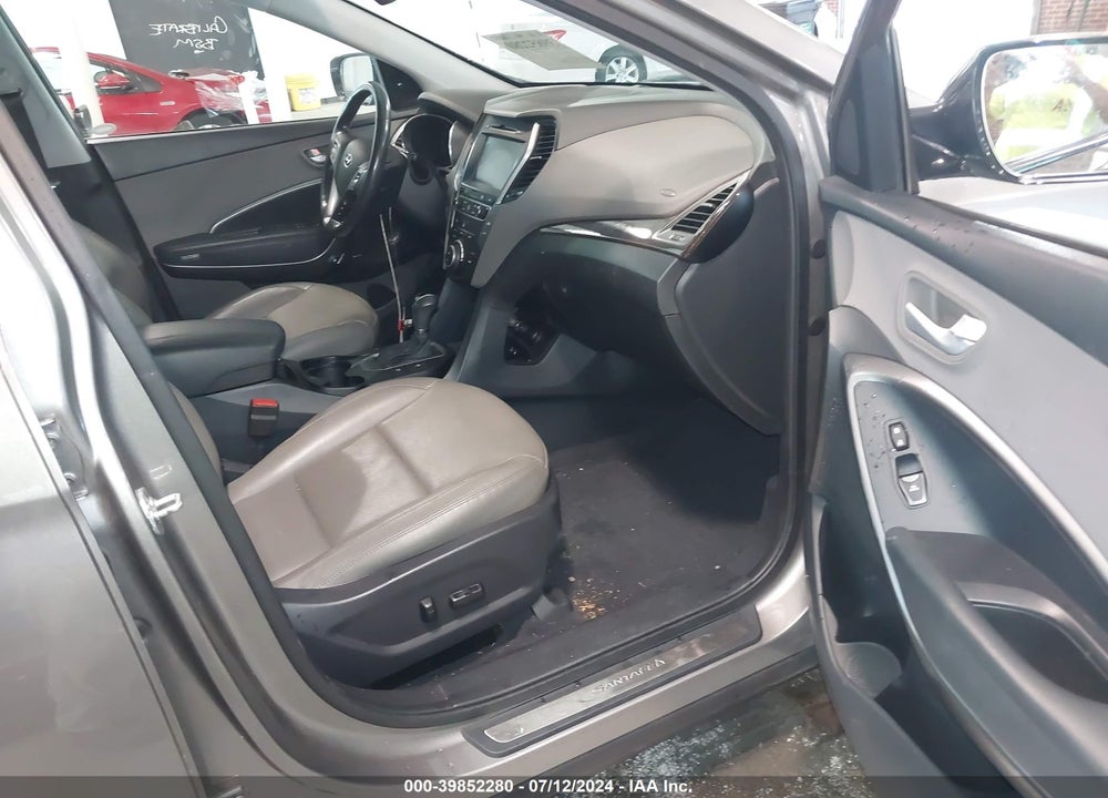 2017 HYUNDAI SANTA FE SPORT 2.4L VIN: 5NMZU3LB7HH051095