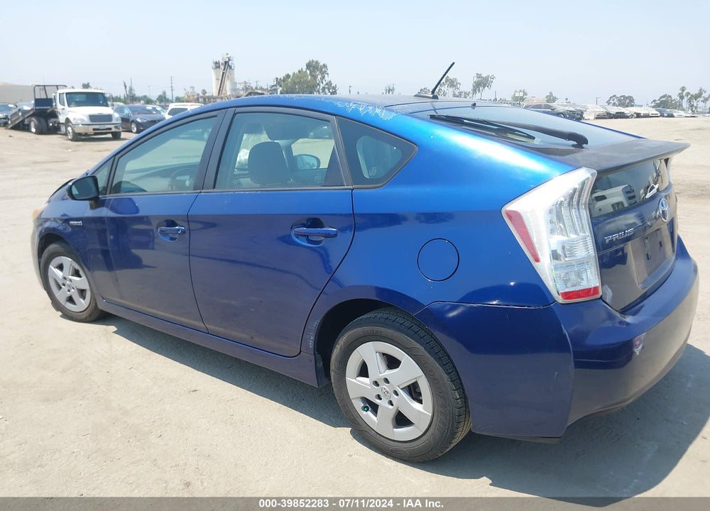 2011 TOYOTA PRIUS THREE VIN: JTDKN3DUXB0314265