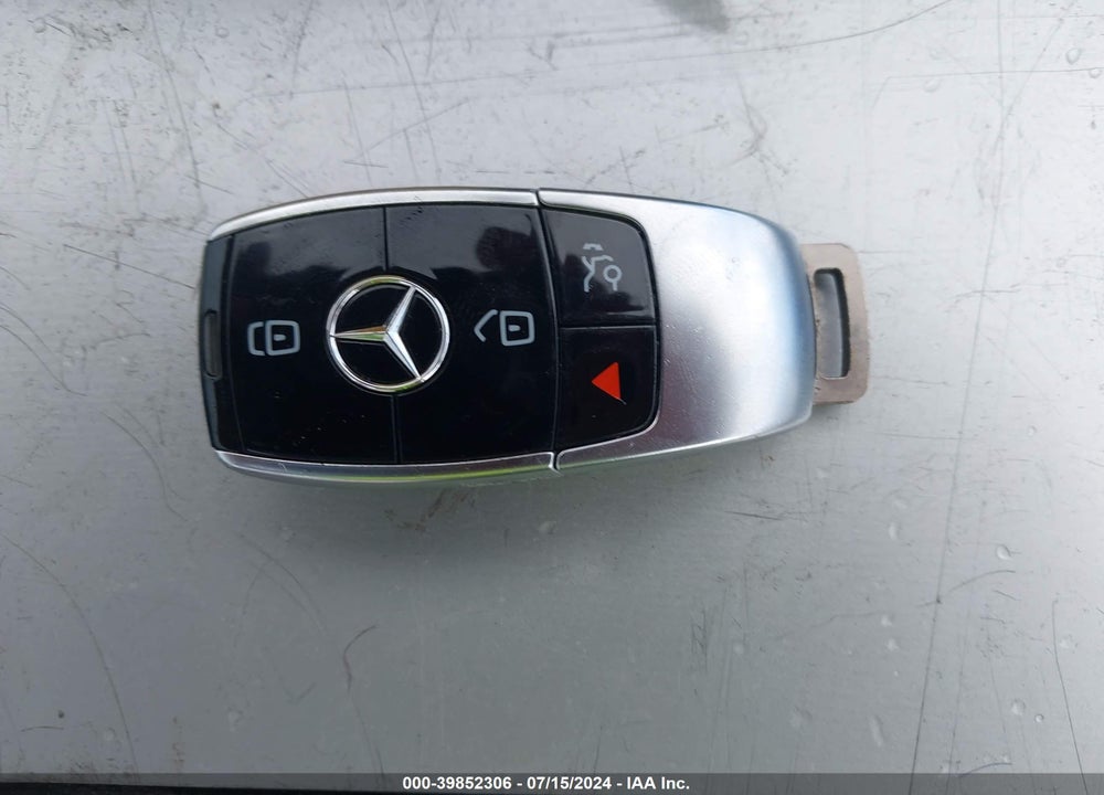 2022 MERCEDES-BENZ E 350 VIN: W1KZF8DB2NB091533