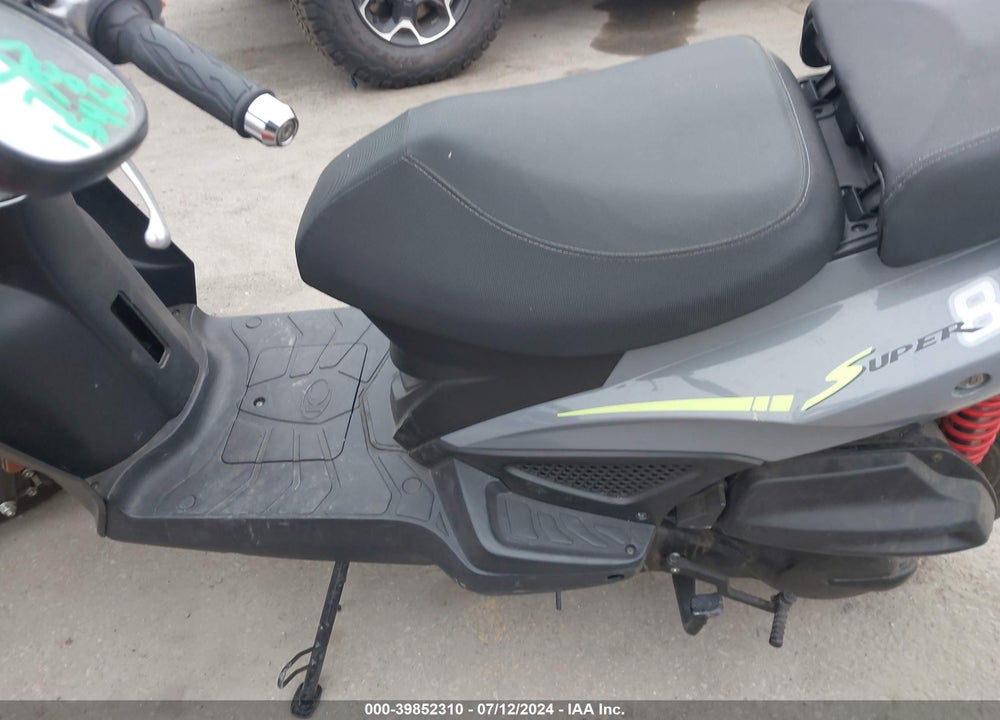 2022 KYMCO USA INC SUPER 8 150R/150X VIN: LC2D3J107NC200423