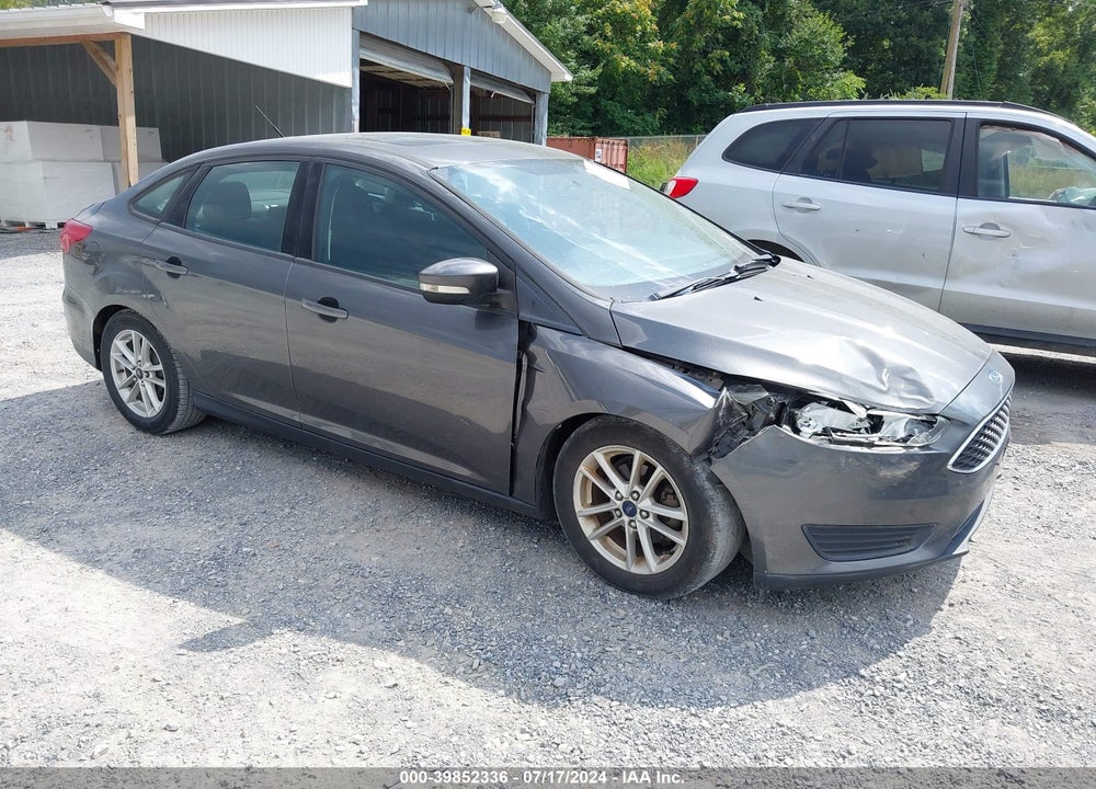 2016 FORD FOCUS SE VIN: 1FADP3F22GL247946