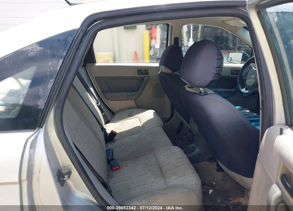 2010 FORD FOCUS SE VIN: 1FAHP3FN9AW285773