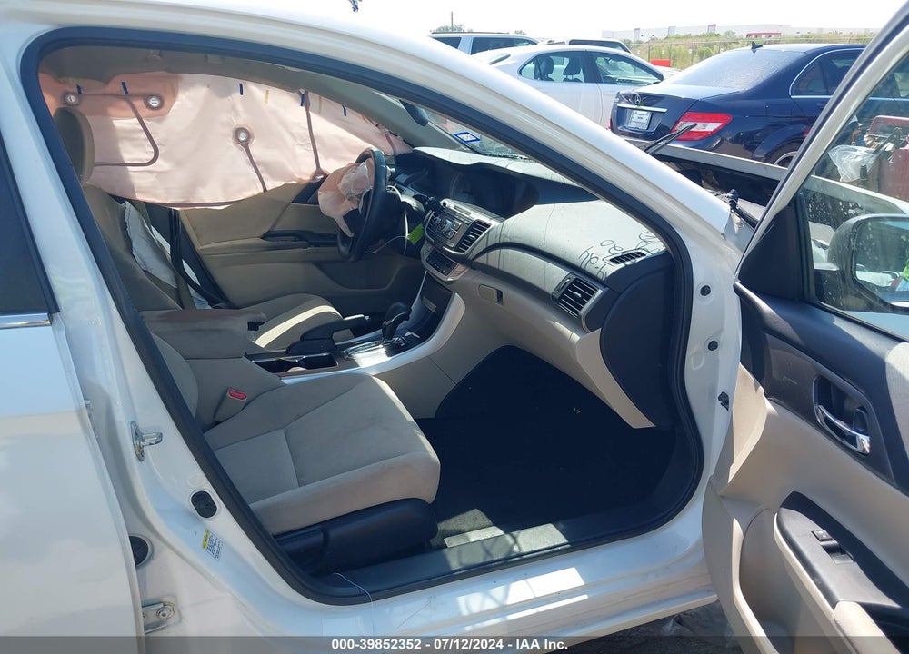 2013 HONDA ACCORD LX VIN: 1HGCR2F33DA195612