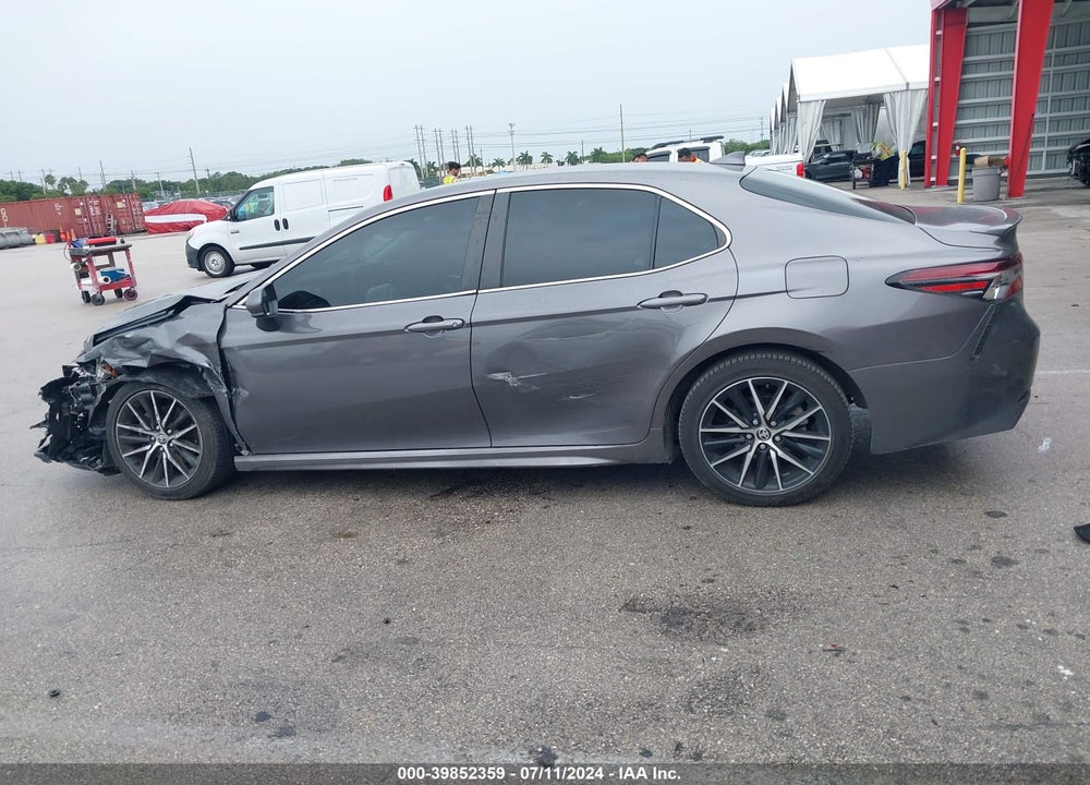 2021 TOYOTA CAMRY SE VIN: 4T1G11AK8MU412100