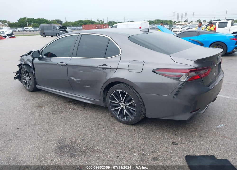 2021 TOYOTA CAMRY SE VIN: 4T1G11AK8MU412100