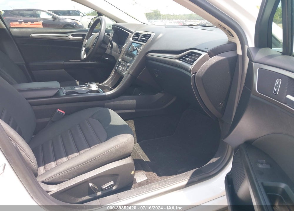 2018 FORD FUSION SE VIN: 3FA6P0H75JR183720