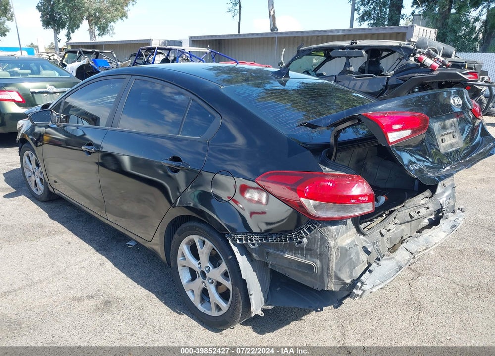 2017 KIA FORTE LX VIN: 3KPFK4A70HE081639