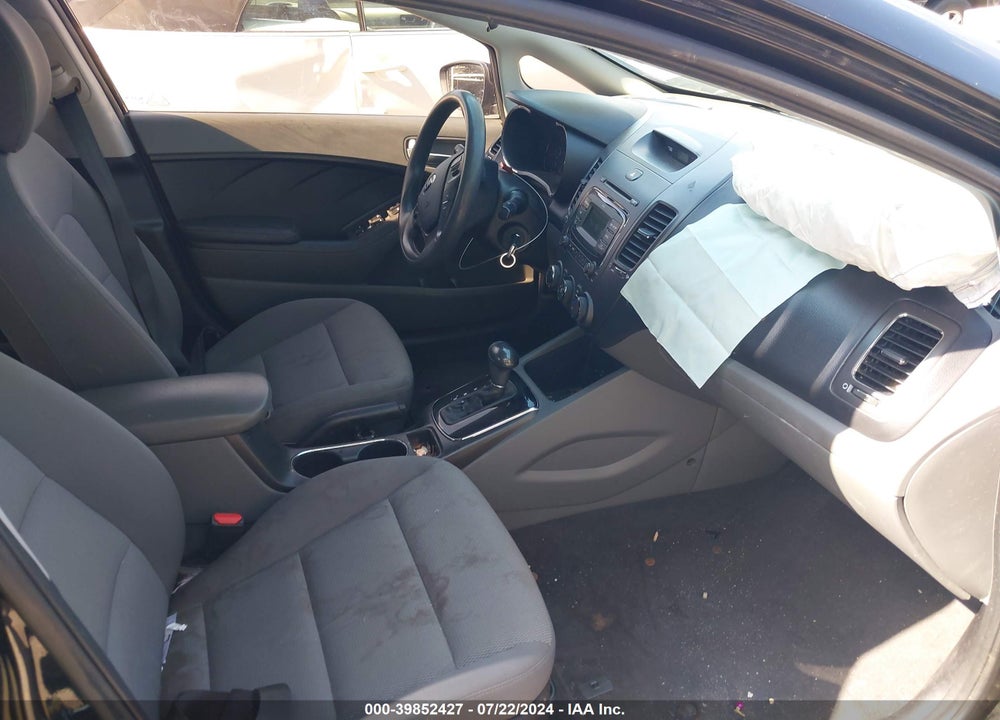 2017 KIA FORTE LX VIN: 3KPFK4A70HE081639