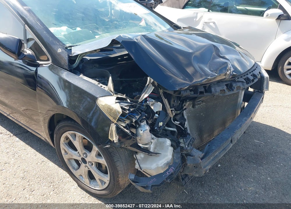 2017 KIA FORTE LX VIN: 3KPFK4A70HE081639