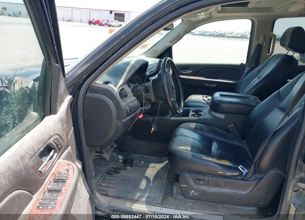 2007 CHEVROLET TAHOE LT VIN: 1GNFK13017R202302