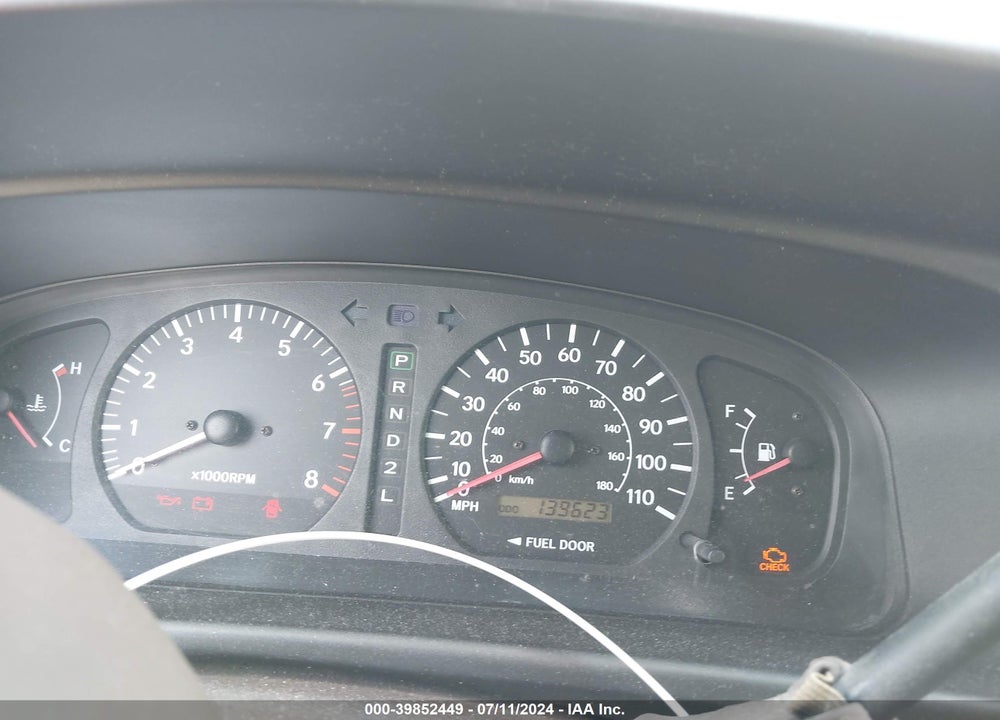 2000 TOYOTA SIENNA LE VIN: 4T3ZF13C2YU281498