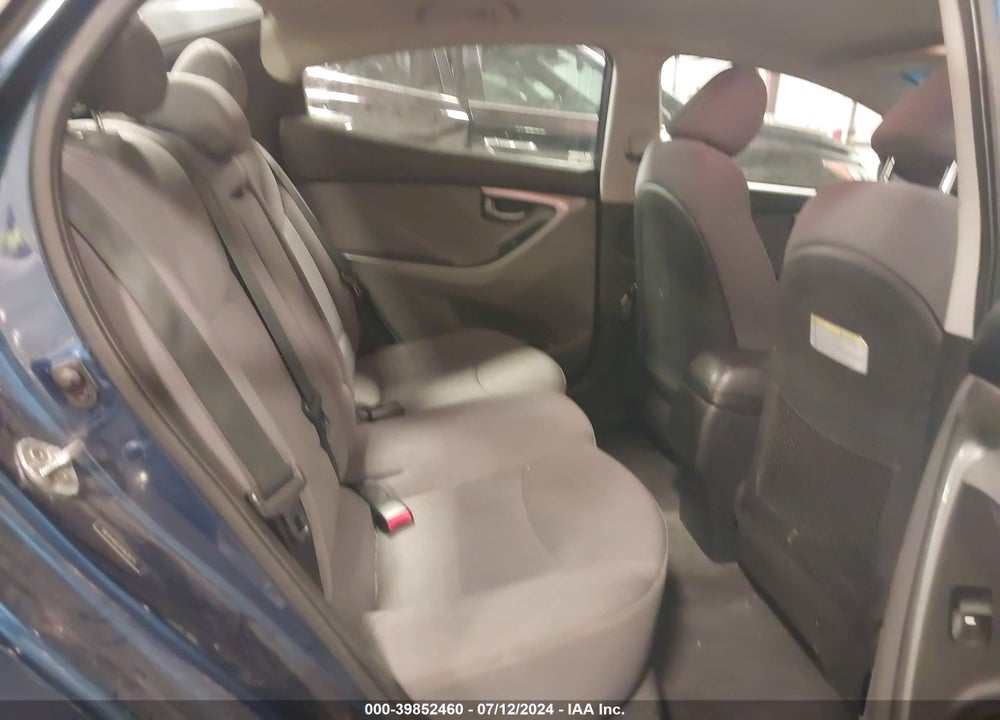 2015 HYUNDAI ELANTRA SE VIN: 5NPDH4AE5FH639711