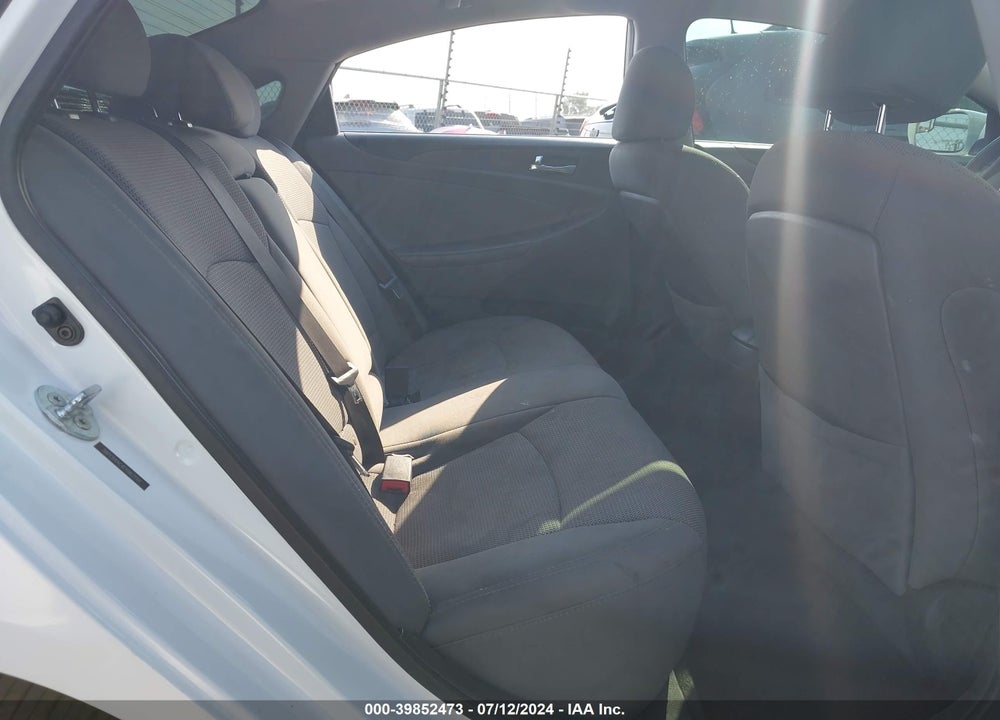 2014 HYUNDAI SONATA GLS VIN: 5NPEB4AC4EH867198