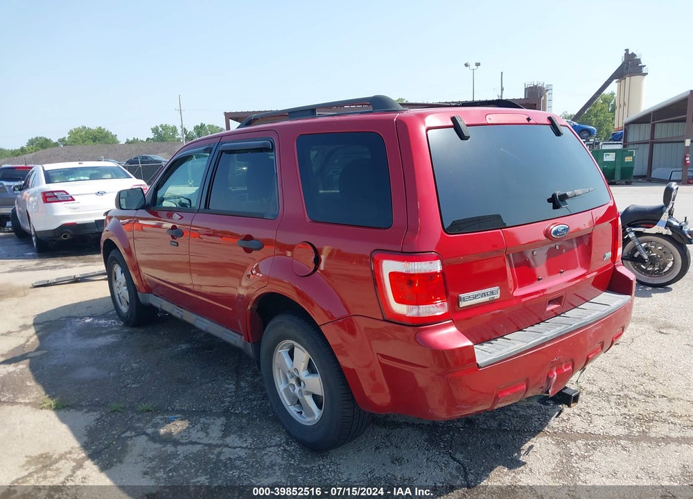 2010 FORD ESCAPE XLT VIN: 1FMCU0DG3AKB62229