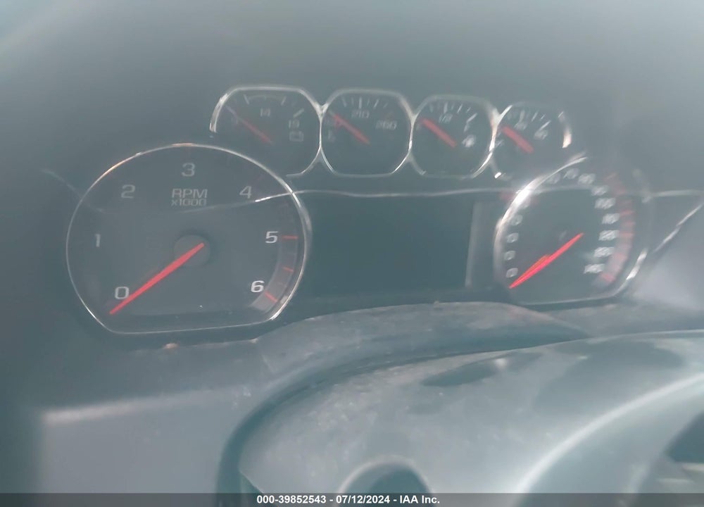 2015 GMC SIERRA 1500 SLE VIN: 1GTR1UEC8FZ181738
