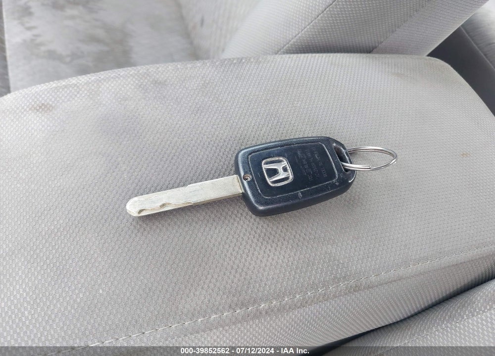 2015 HONDA CIVIC LX VIN: 19XFB2F53FE261609