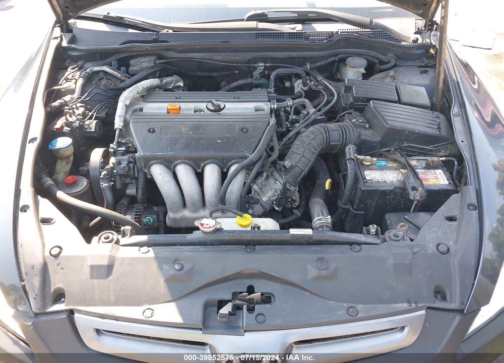 2005 HONDA ACCORD VIN: 1HGCM564X5A125938
