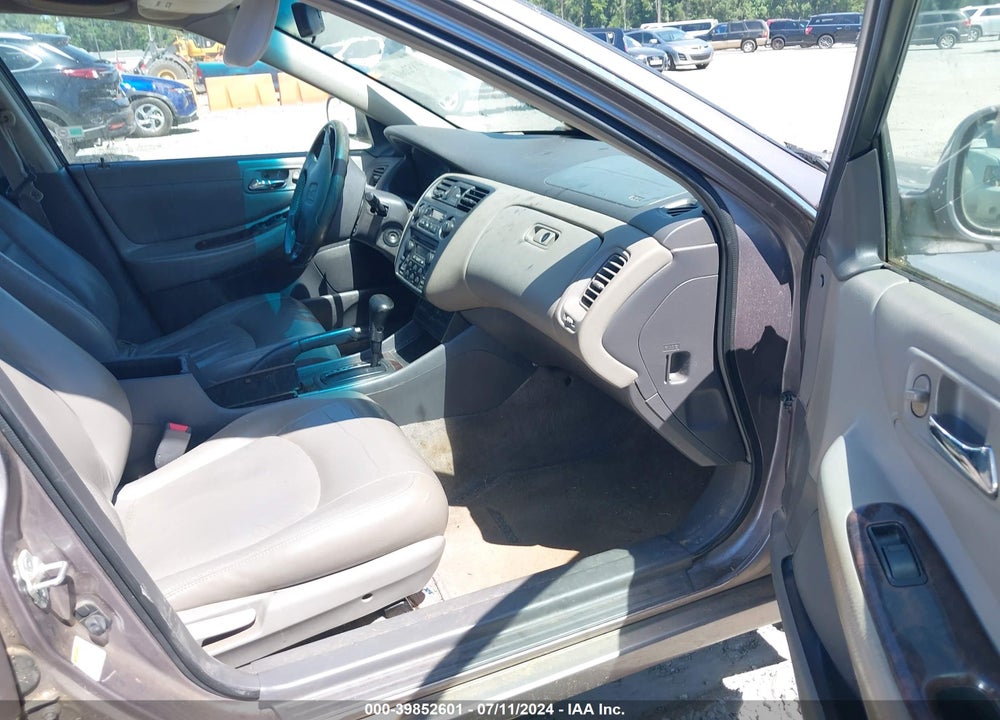 2000 HONDA ACCORD 3.0 EX VIN: 1HGCG1659YA071240