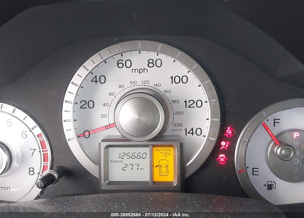 2011 HONDA PILOT EX-L VIN: 5FNYF3H50BB032910