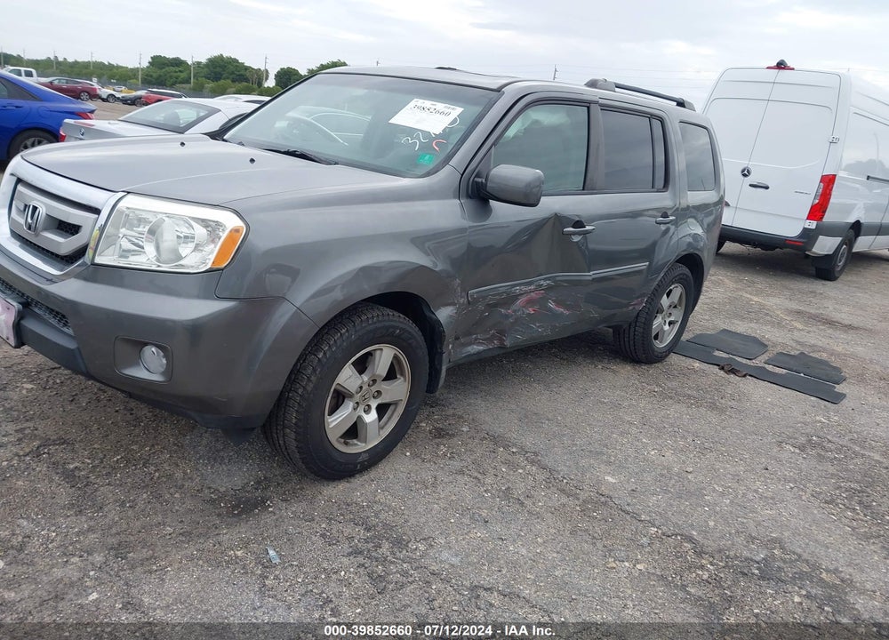 2011 HONDA PILOT EX-L VIN: 5FNYF3H50BB032910