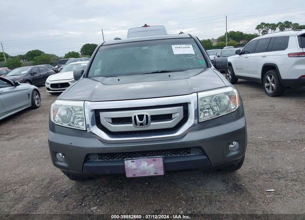 2011 HONDA PILOT EX-L VIN: 5FNYF3H50BB032910
